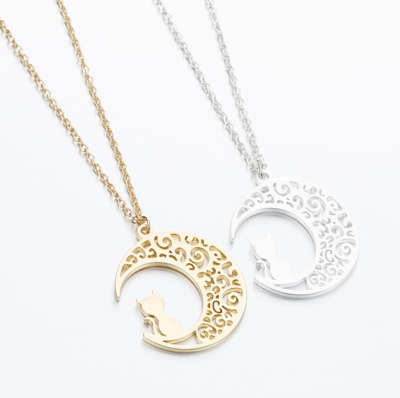 Hollow Moon Cat Clavicle Chain