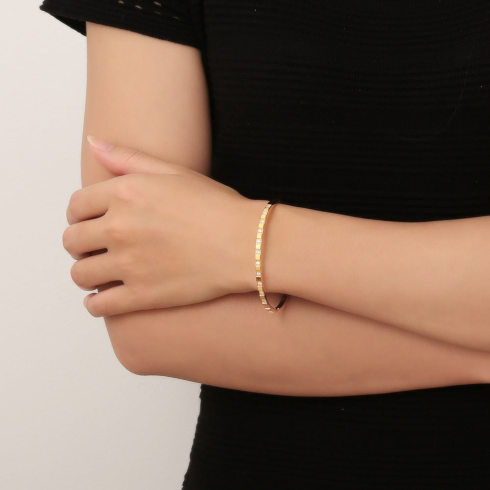 Women's Narrow Titanium Steel Bracelet Jewelry Inlaid With Diamonds